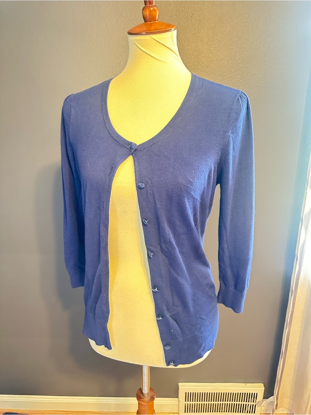 Halogen Blue Lightweight Cardigan M 3/4 Sleeve Faceted Buttons Nordstrom